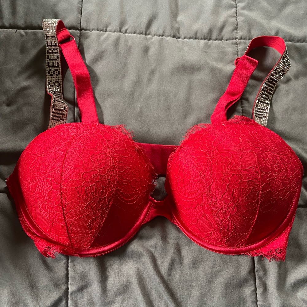 Victoria’s Secret Red Push up bra